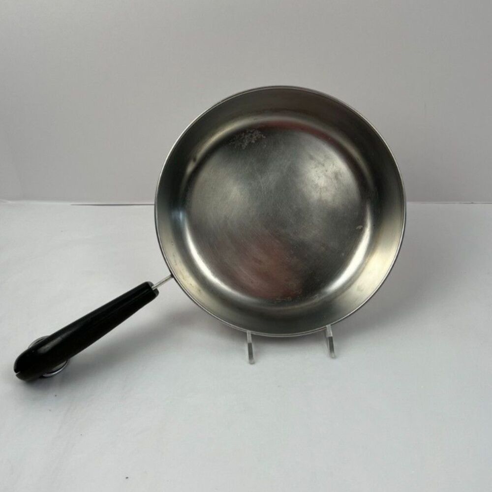 Revere Ware 1801 8" Skillet Double Circle Clinton, ILL Mark Circa 1950-1967 GUC